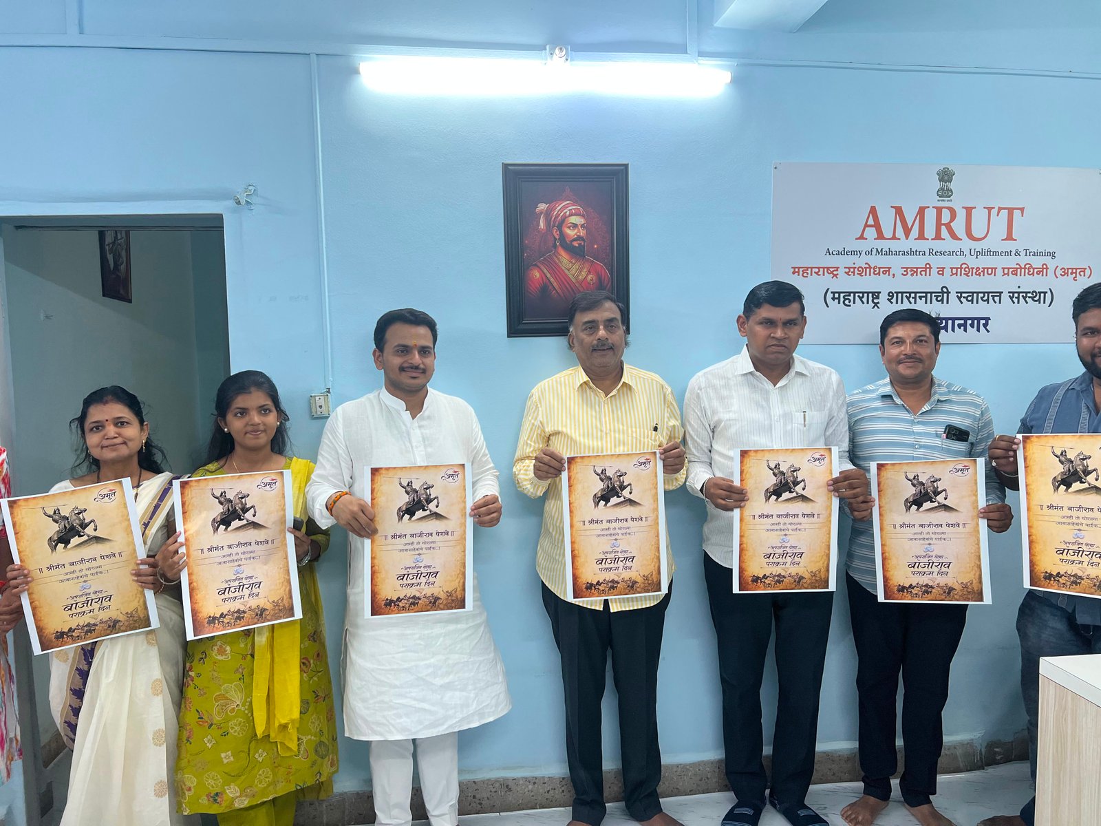 अहिल्यानगर अमृत कार्यालय येथे पराक्रम दिनाचे  पोस्टर अनावरण संपन्न