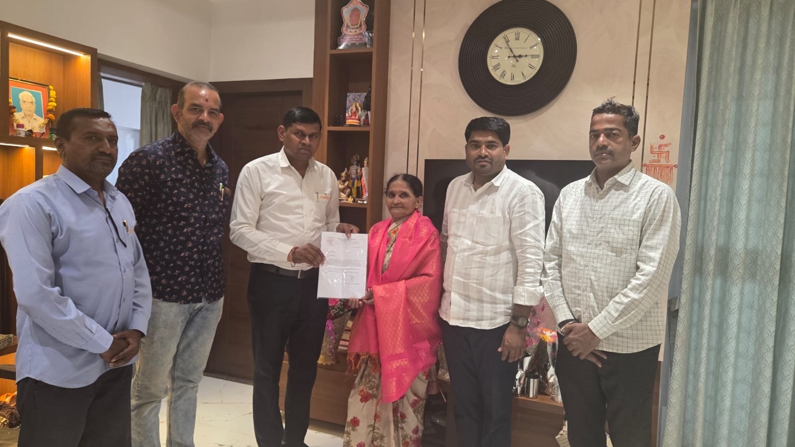 अहिल्यानगरच्या नवनिर्वाचित नगरसेविका सुनीता कुलकर्णी यांचा अमृत संस्थेतर्फे सत्कार अतिरिक्त फोटो