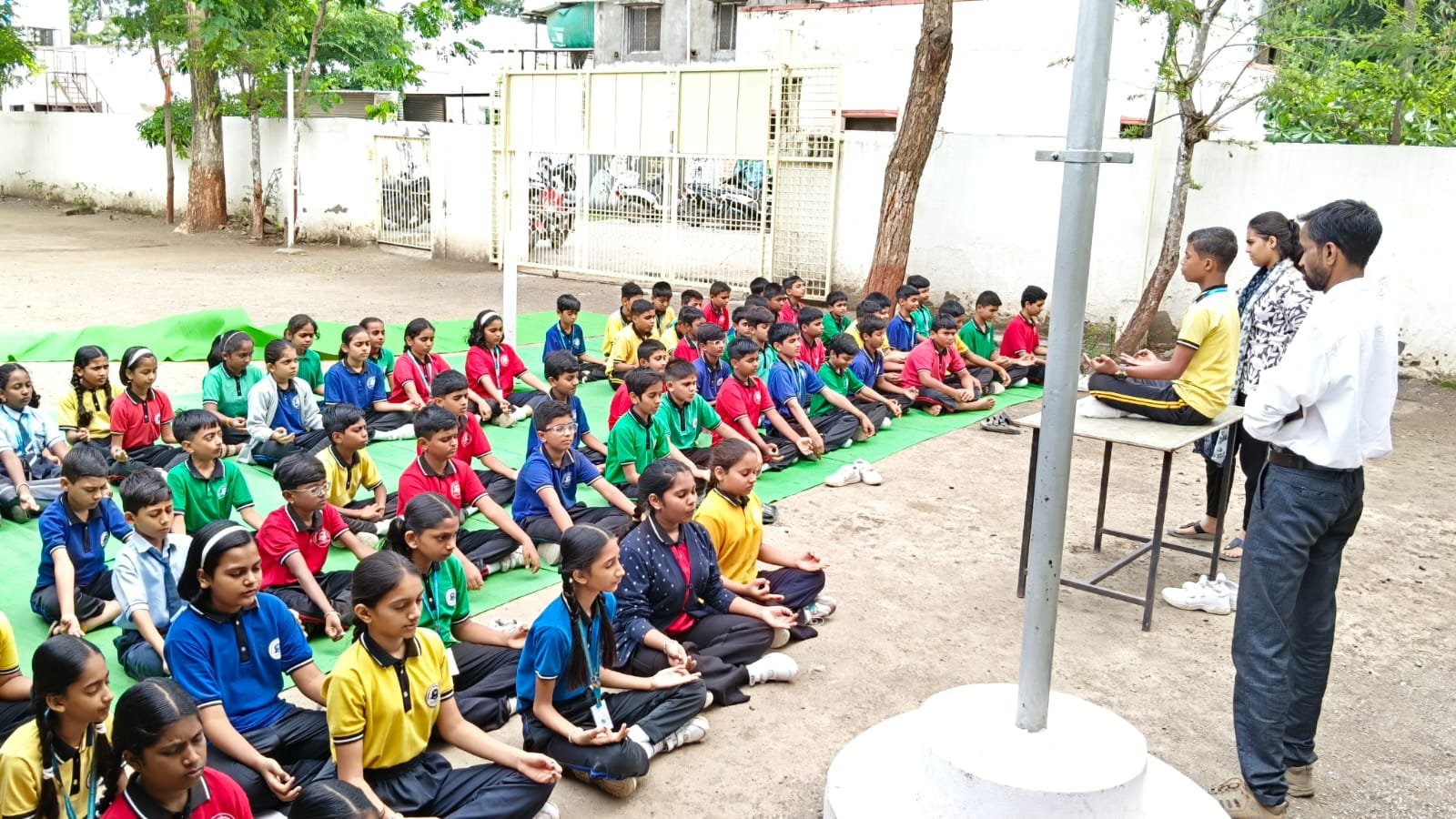 अहिल्यानगर मधील कोपरगाव येथील भागचंद माणिकचंद ठोळे इंग्लिश मिडीयम स्कुल येथे अमृत वर्गास विद्यार्थ्यांचा उत्स्फूर्त  प्रतिसाद  प्रतिसाद. अतिरिक्त फोटो