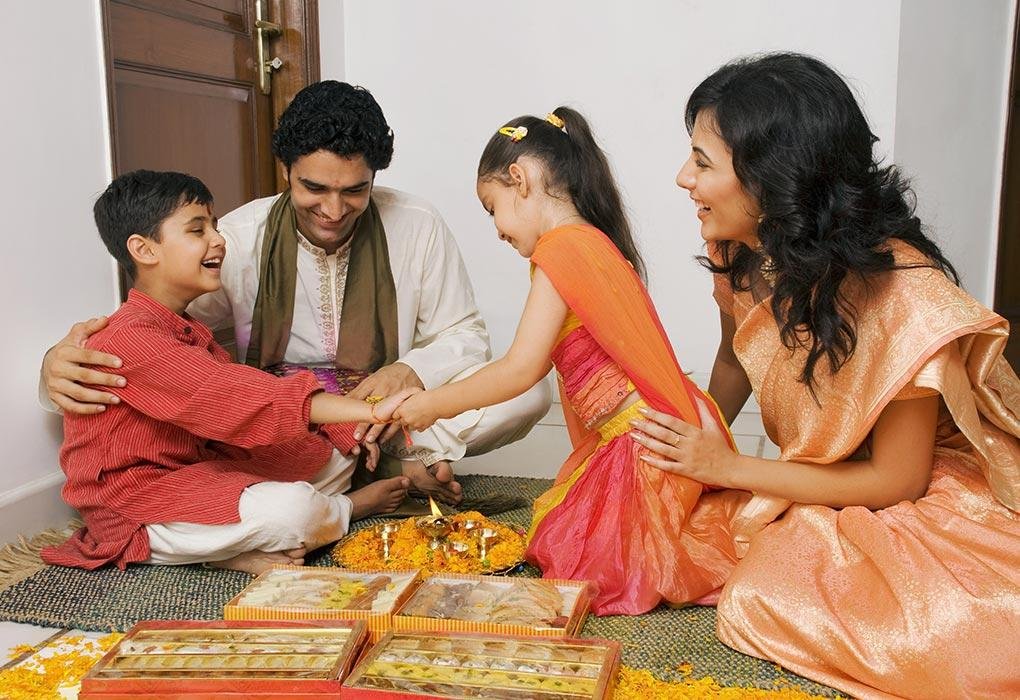 “रक्षाबंधन : कुटुंबापासून राष्ट्ररक्षणापर्यंतचा स्नेह, समरसता आणि कर्तव्याचा पवित्र धागा” अतिरिक्त फोटो