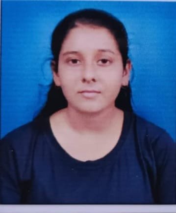 टायपिंग परीक्षा यशस्वीरीत्या उत्तीर्ण झाल्यावर विद्यार्थिनीला साडेसहा हजार रुपयांचा परतावा