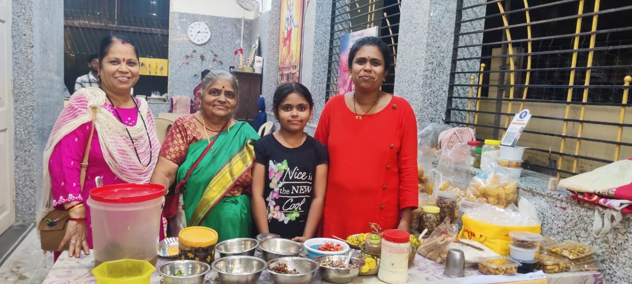 उत्तम व्यवसाय करण्यासाठी वयाचा अडसर नाही; अमरावतीच्या चित्रा सुतकरांचे आदर्श उदाहरण