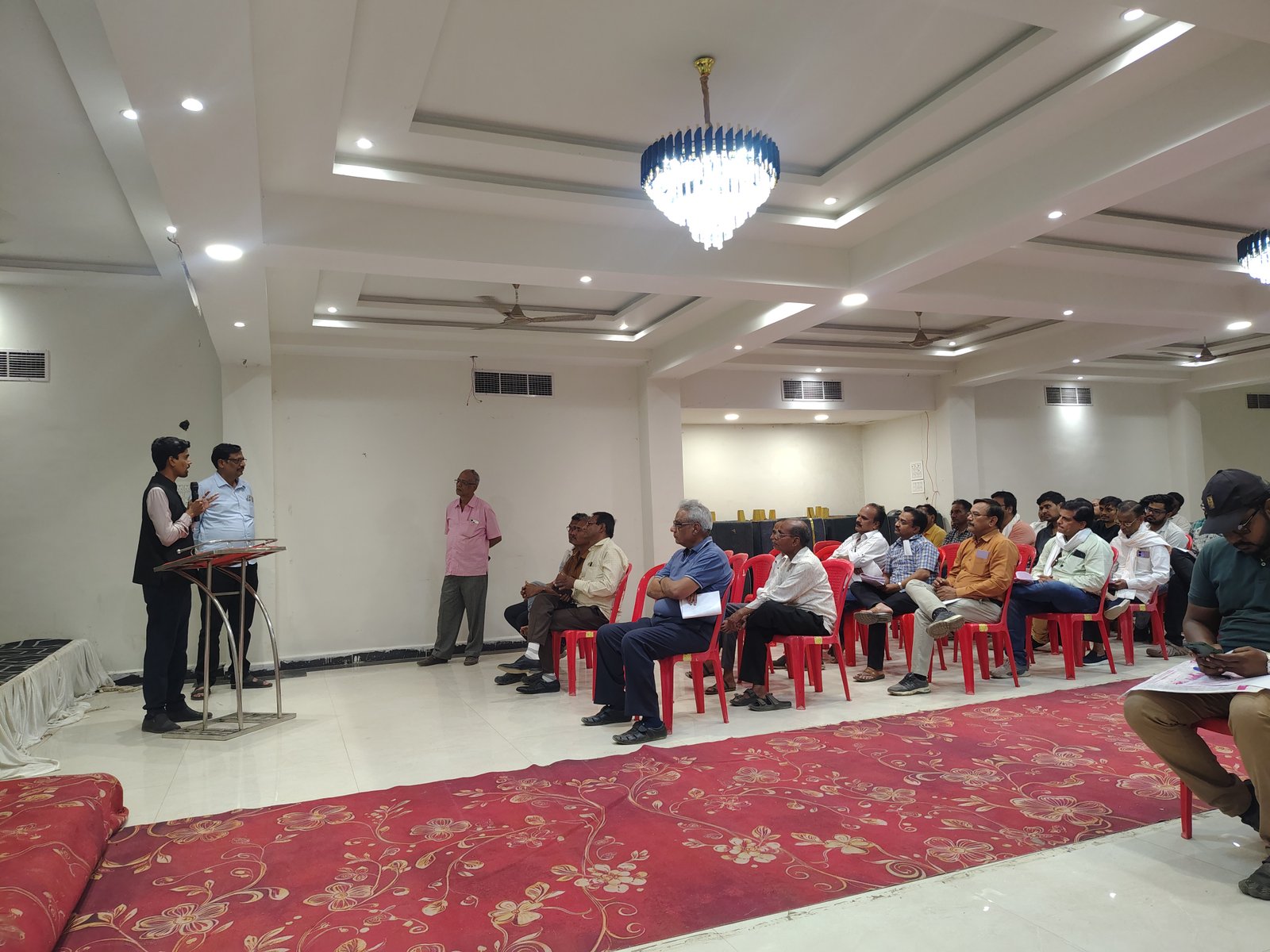 अचलपूरमध्ये विशेष बैठकीत देण्यात आली अमृत संस्थेच्या योजनांची माहिती