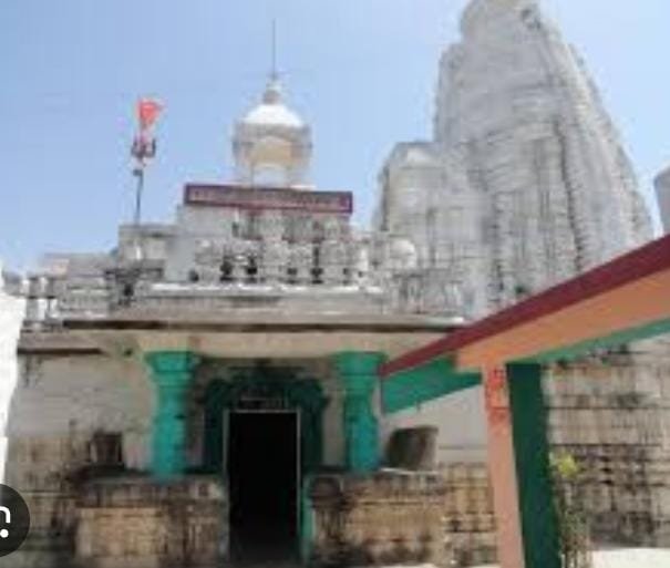 नांदगाव खंडेश्वरचे प्राचीन हेमाडपंथी महादेव मंदिर : इतिहास, श्रद्धा आणि स्थापत्यकलेचा अद्भुत संगम.