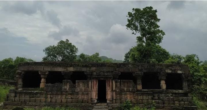 अमरावती जिल्ह्यातील सालबर्डीतील ‘पांडव की कचहरी’ ठरतेय इतिहास आणि निसर्गाचा अद्भुत संगम.