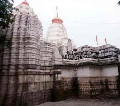 नांदगावचे ७५० वर्षे पुरातन खंडेश्वर मंदिर अतिरिक्त फोटो