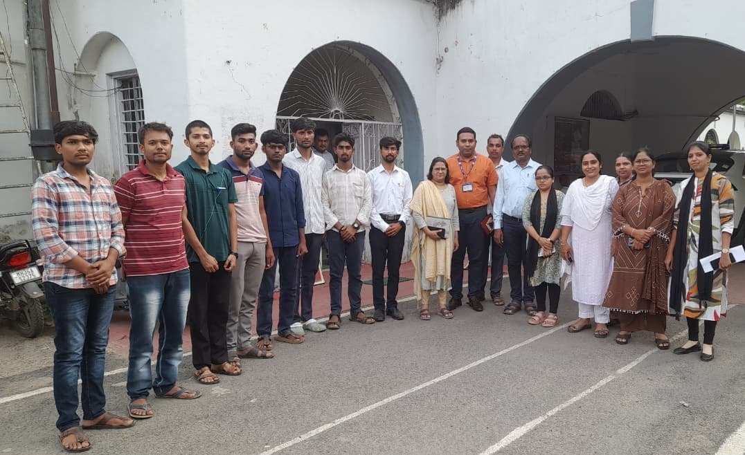 अमृत व जिल्हाधिकारी कार्यालय,भंडारा यांच्या संयुक्त विद्यमाने ‘अमृत संवाद सेतू ' संपन्न  अतिरिक्त फोटो