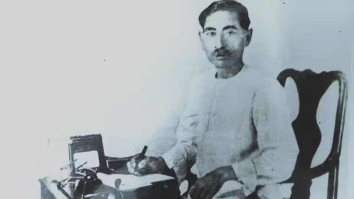 कवी प्रेमचंद : सामान्य माणसाच्या वेदनांना शब्द देणारा साहित्याचा दीपस्तंभ. अतिरिक्त फोटो