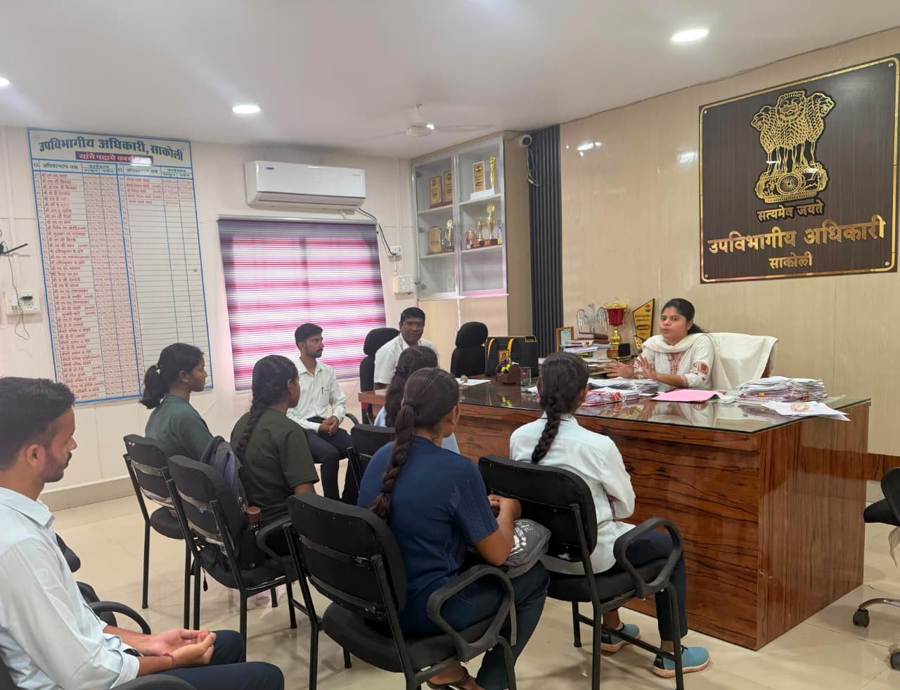 साकोली तहसील कार्यालयात ‘अमृत संवाद सेतू’ व MPSC/UPSC स्पर्धा परीक्षा मार्गदर्शन शिबिर उत्साहात संपन्न. अतिरिक्त फोटो