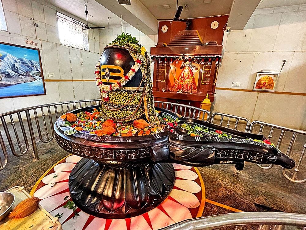 श्रावणात काशी विश्वनाथ मंदिर झाले शिवभक्तांचे श्रद्धास्थान