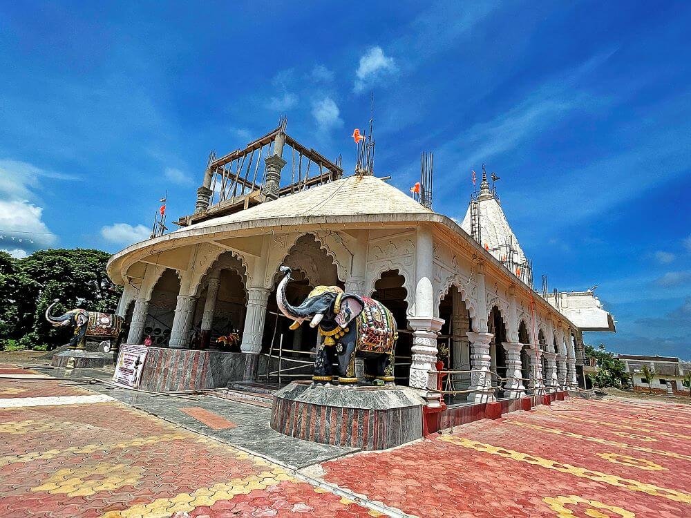 श्रावणात काशी विश्वनाथ मंदिर झाले शिवभक्तांचे श्रद्धास्थान अतिरिक्त फोटो