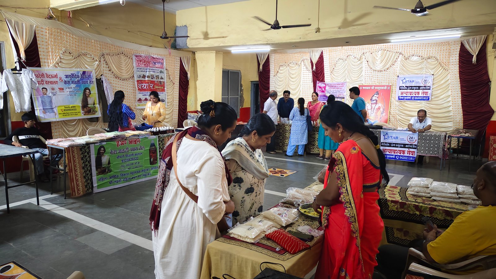 नंदुरबारमध्ये 'अमृतपेठ थेट बाजारपेठे'चे उत्साहात  झाले उद्घाटन अतिरिक्त फोटो