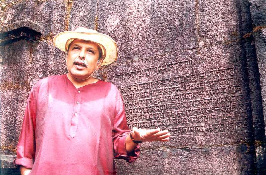 निनाद बेडेकर 