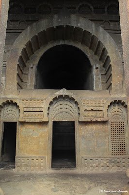 सह्याद्रीच्या कुशीतला प्राचीन खजिना; बेडसे लेण्यांची थक्क करणारी शिल्पकथा