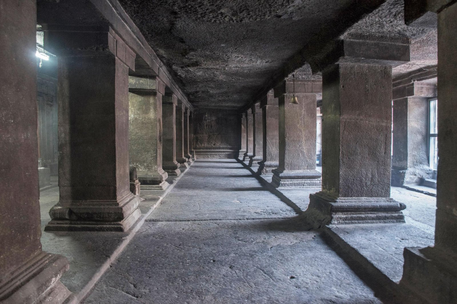 पुण्यात दडलेला १२०० वर्षांचा वारसा- पाताळेश्वर लेण्या अतिरिक्त फोटो