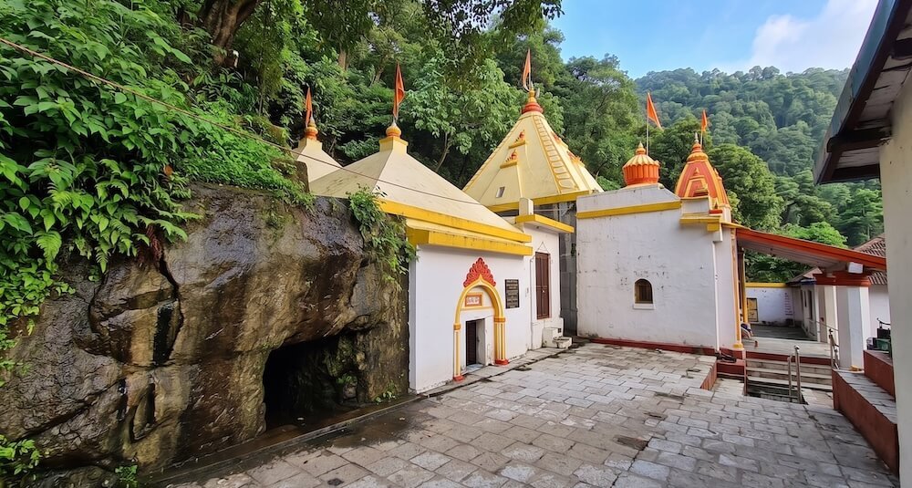 चौलमधील हिंगुळजा देवीचे मंदिर