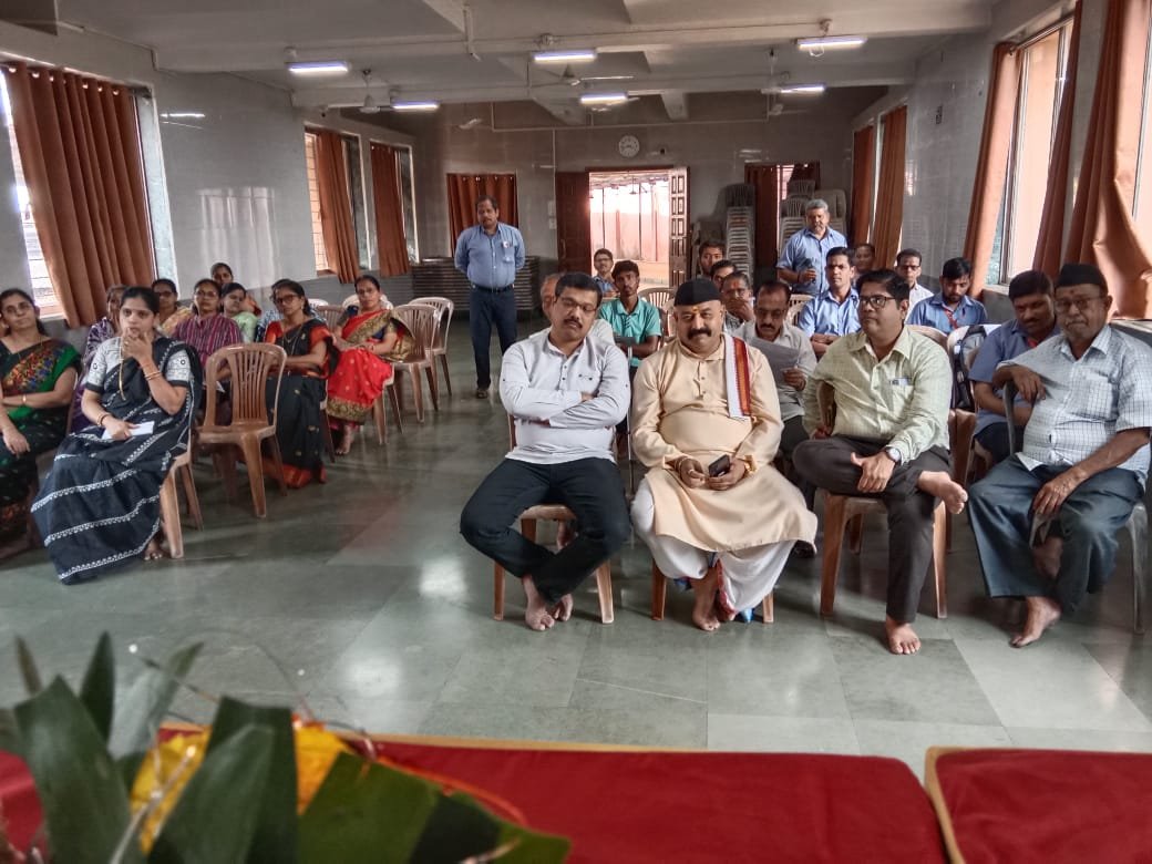 पालीच्या बल्लाळेश्वर देवस्थानाने आयोजित केला अमृत योजनांचा परिचय मेळावा  अतिरिक्त फोटो
