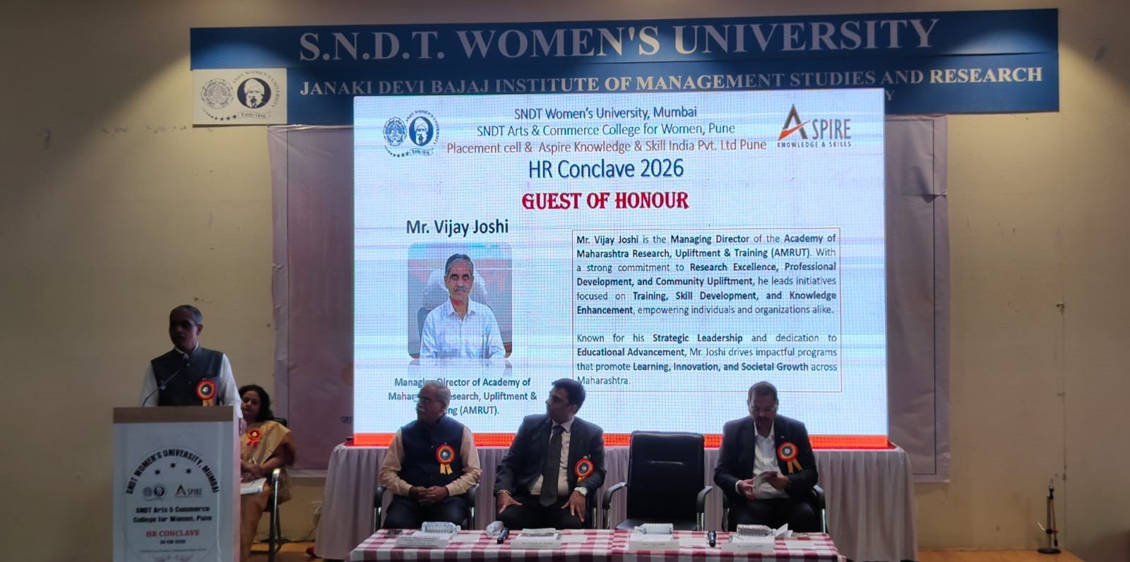 'अमृत'च्या योजनांचा लाभ घेऊन महिलांनी व्हावे स्वावलंबी