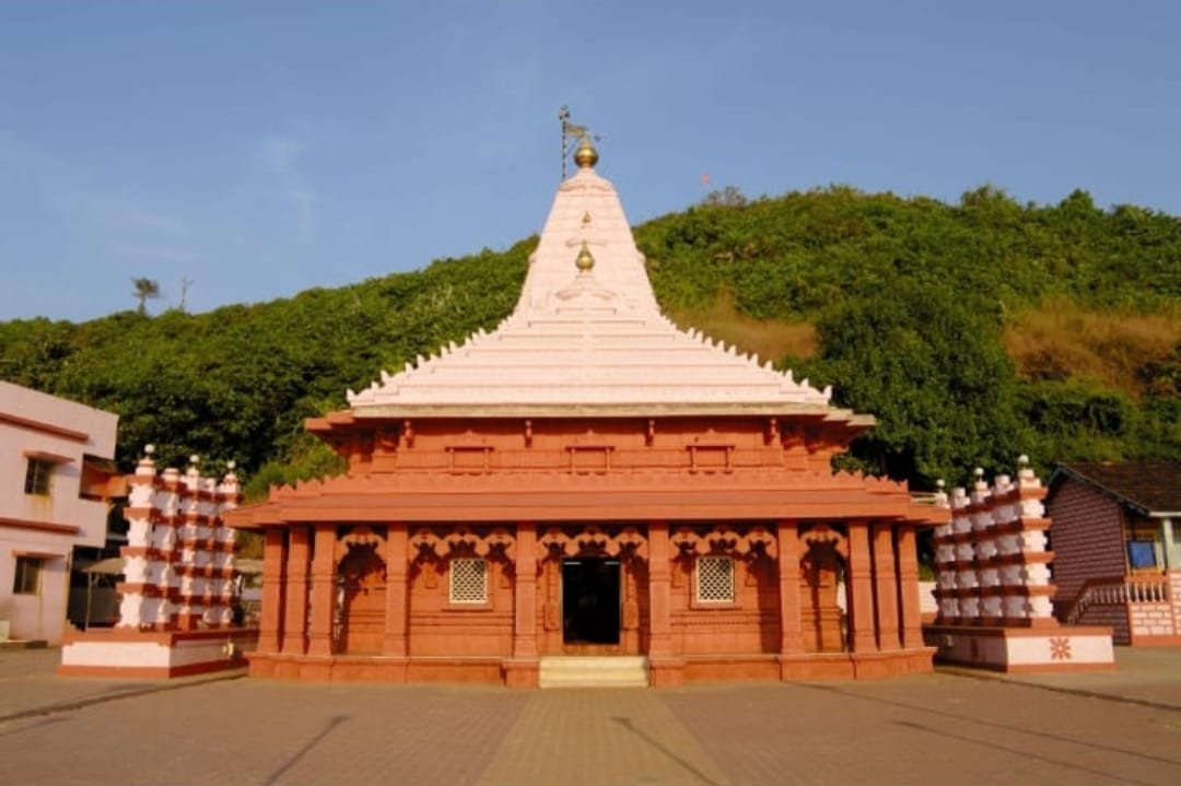 गणपतीपुळे – कोकणचे श्रद्धास्थान आणि निसर्गसौंदर्याचा अद्भुत संगम