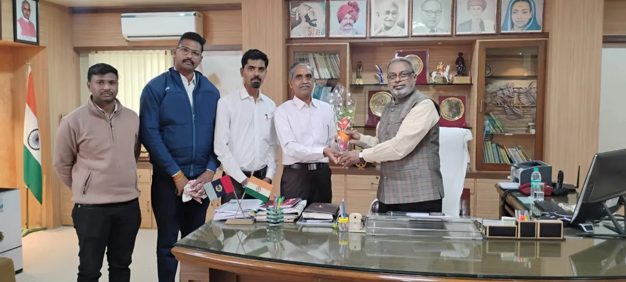 ३०००+ किलोमीटर प्रवास…; ३००+ जणांशी महत्त्वपूर्ण संवाद; ३+ विभागांचा दौरा! अतिरिक्त फोटो