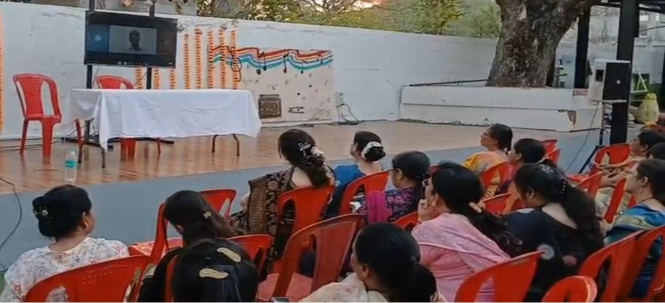 अमृत संस्थेकडून प्रशिक्षण घेऊन उद्योजिकांनी उभा करावा व्यवसाय अतिरिक्त फोटो