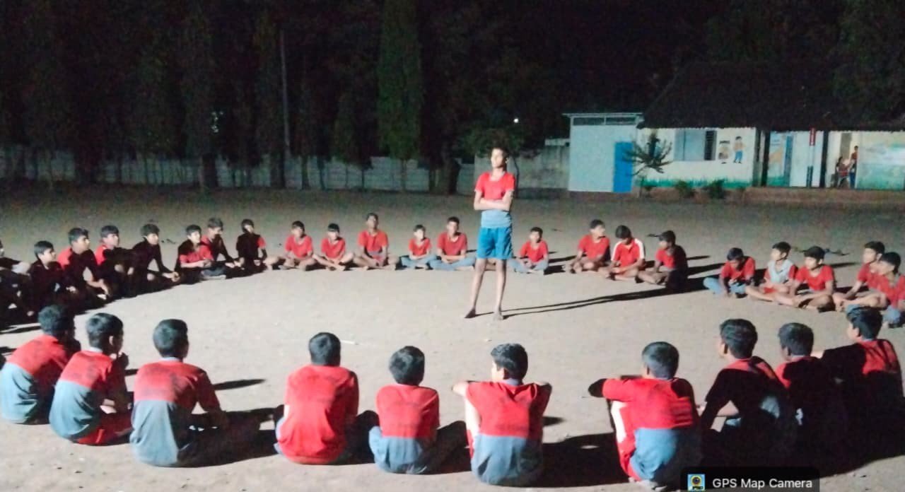 आनंदाचे डोही, आनंद तरंग...! बालगोपाळांनी लुटला 'आनंदमेळ्या'चा अमृतानंद अतिरिक्त फोटो