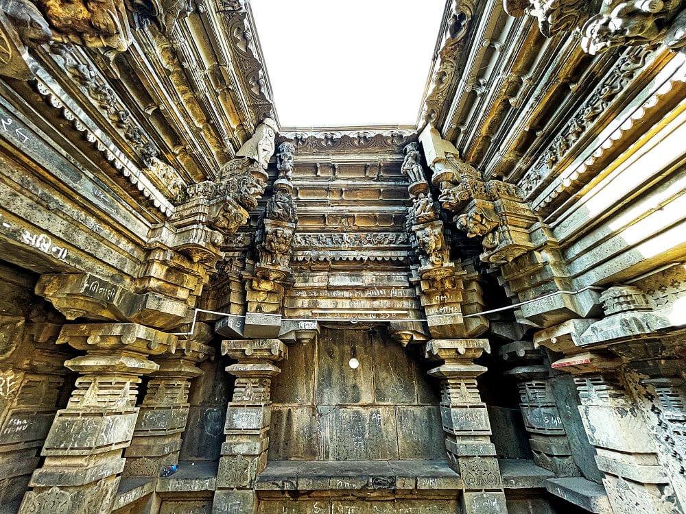 दोन नद्यांचा अद्वितीय 'टी' संगम आणि मराठीतील पहिला शिलालेख