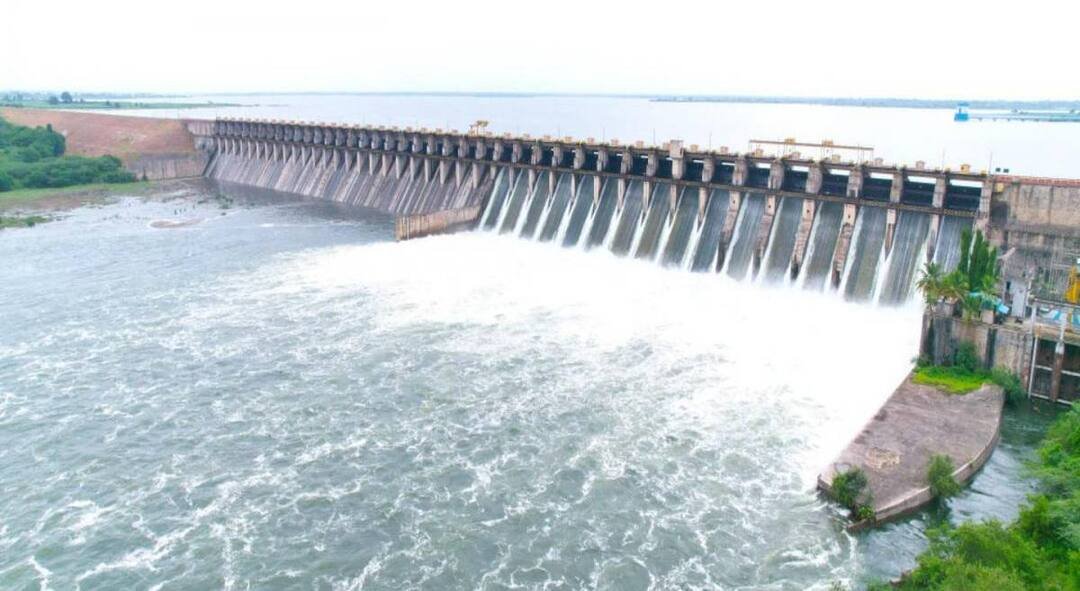 उजनी धरण: सोलापूरची भाग्यलक्ष्मी अतिरिक्त फोटो