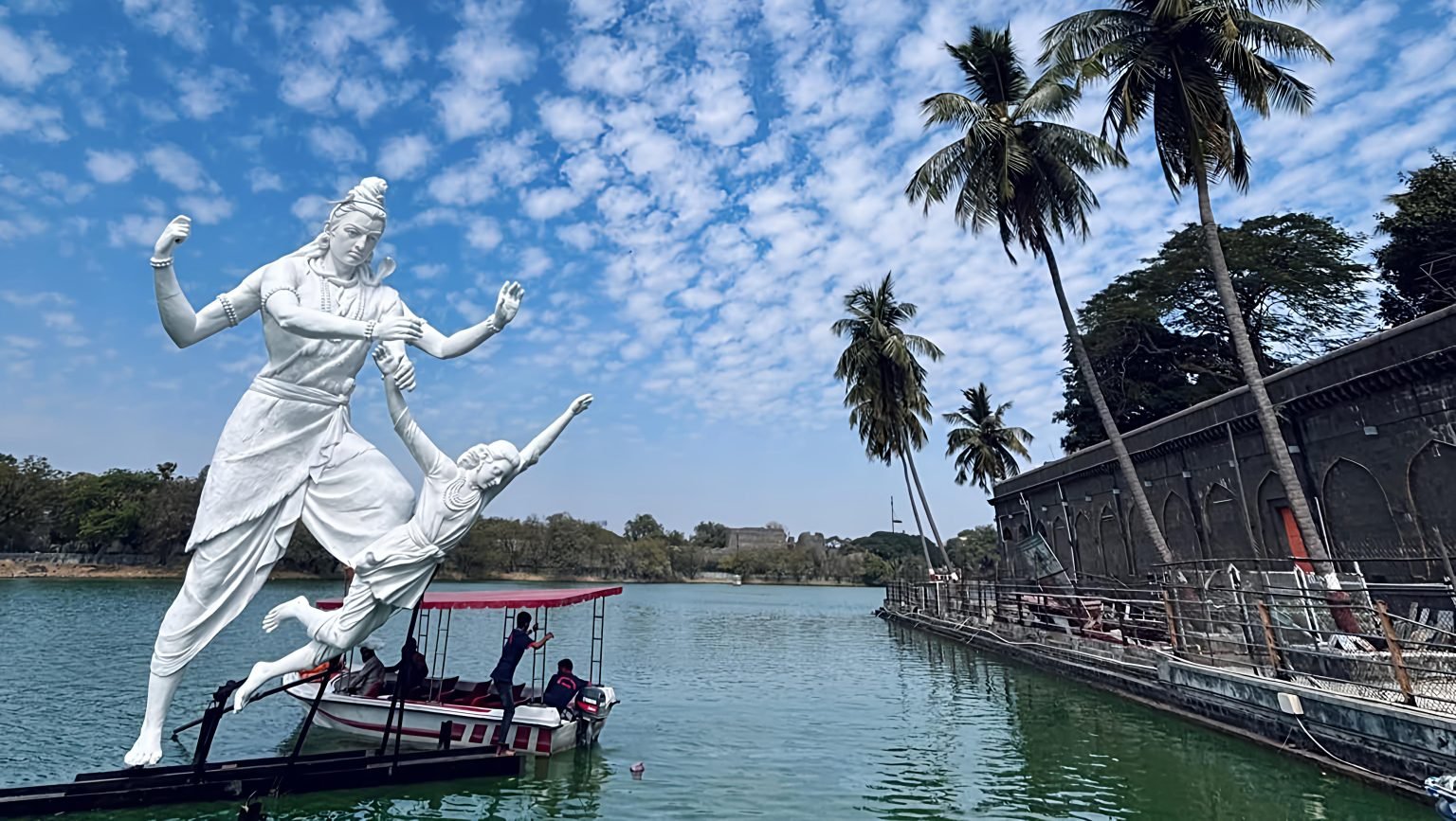 सोलापूरचे ग्रामदैवत श्री सिद्धेश्वर मंदिर- श्रद्धा आणि परंपरांचा जागर  अतिरिक्त फोटो