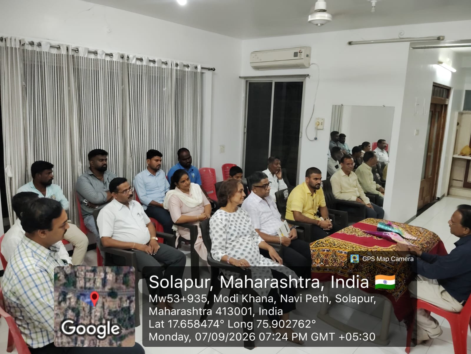 सोलापूर जिल्हा कार्यालयात ‘अमृत’तर्फे उद्योजकता विकास कार्यक्रमाचा पहिला दिवस उत्साहात संपन्न! अतिरिक्त फोटो