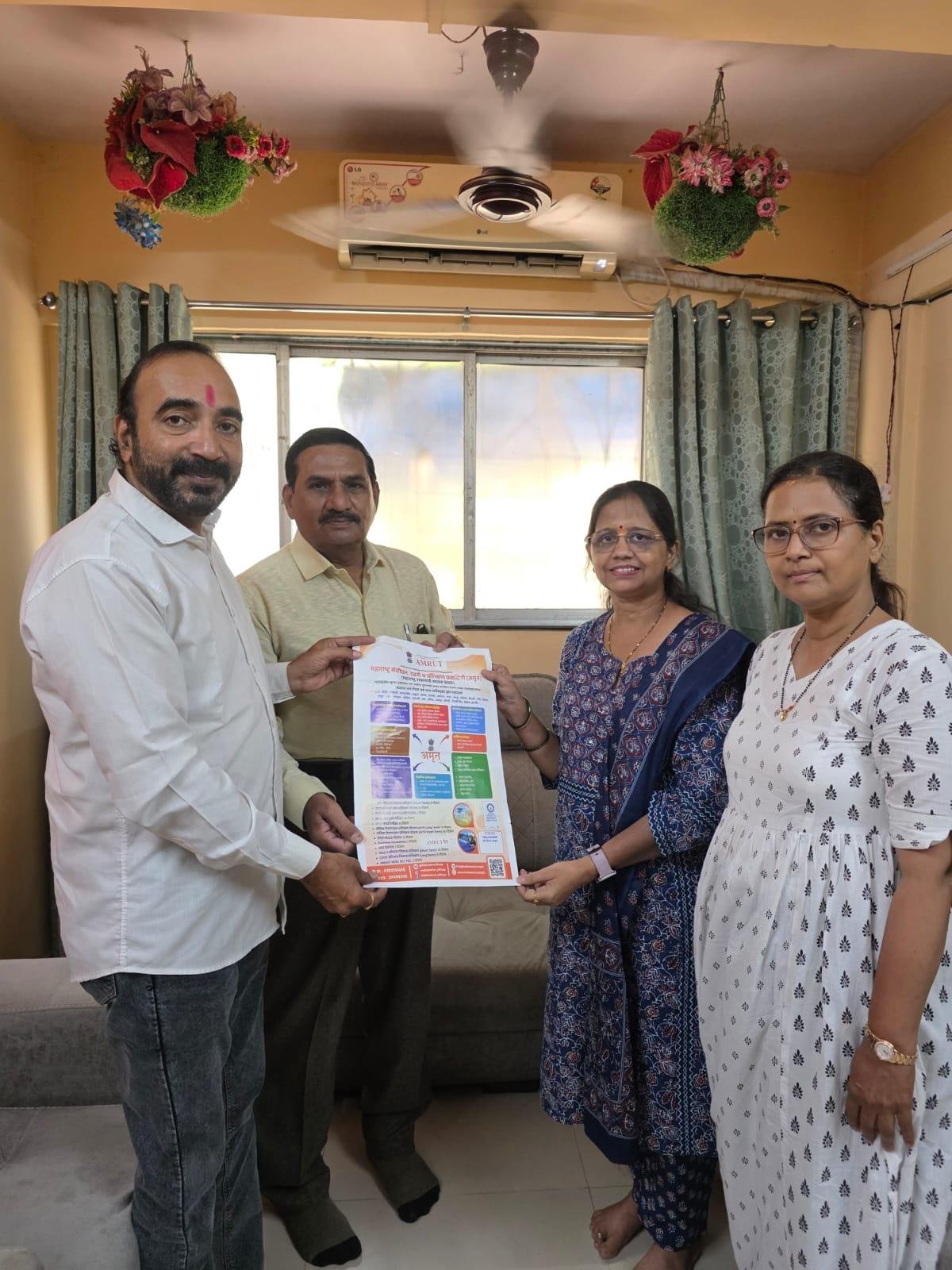 ठाणे जिल्ह्यात अमृत परिवार सर्वेक्षणासाठी मिळतेय मान्यवरांचे सहकार्य