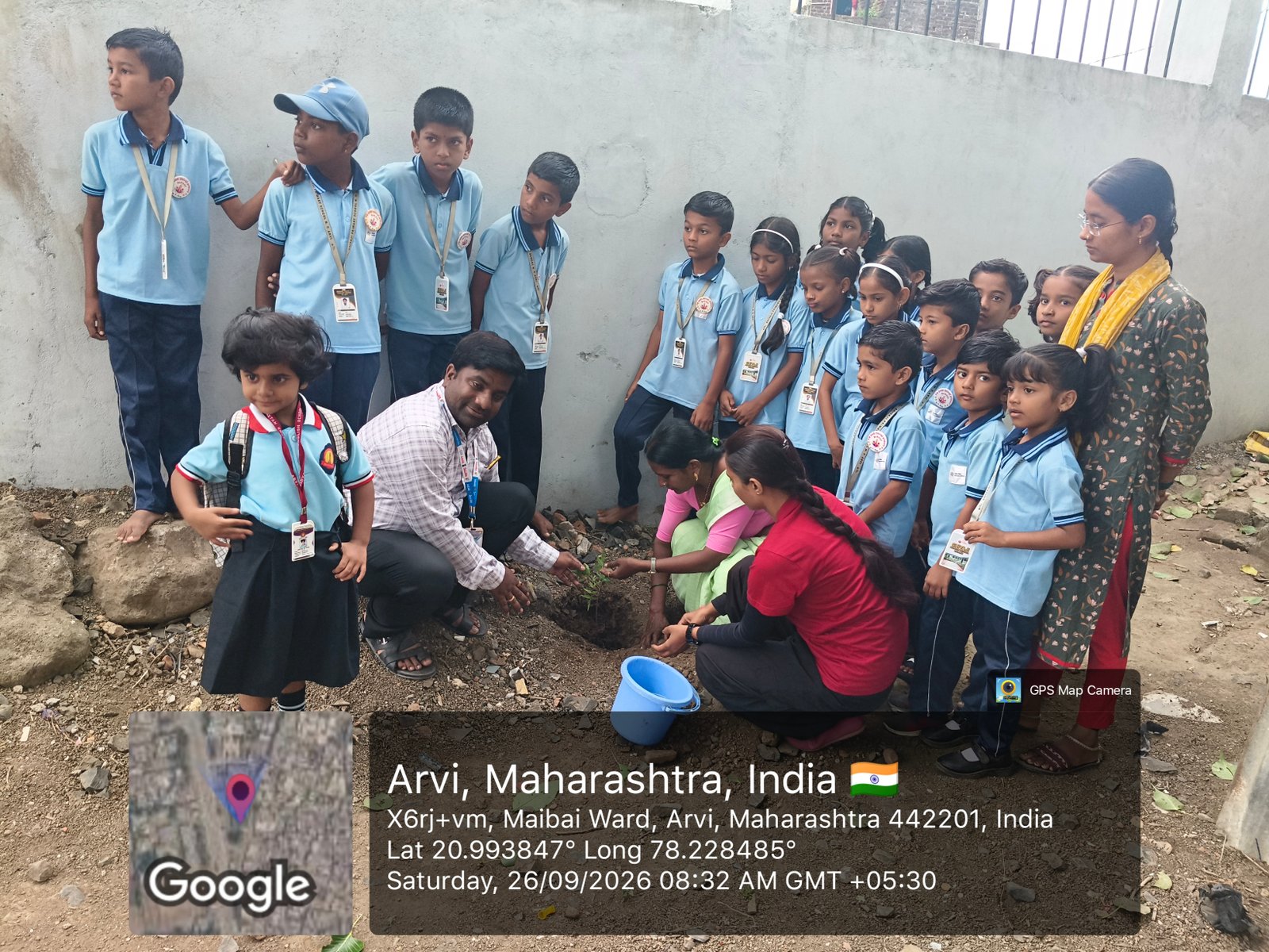 वर्धा जिल्ह्यातील आर्वी येथे अमृतच्या पुढाकारातून वृक्षारोपण; विद्यार्थ्यांच्या सहभागातून पर्यावरण संवर्धनाचा संदेश अतिरिक्त फोटो