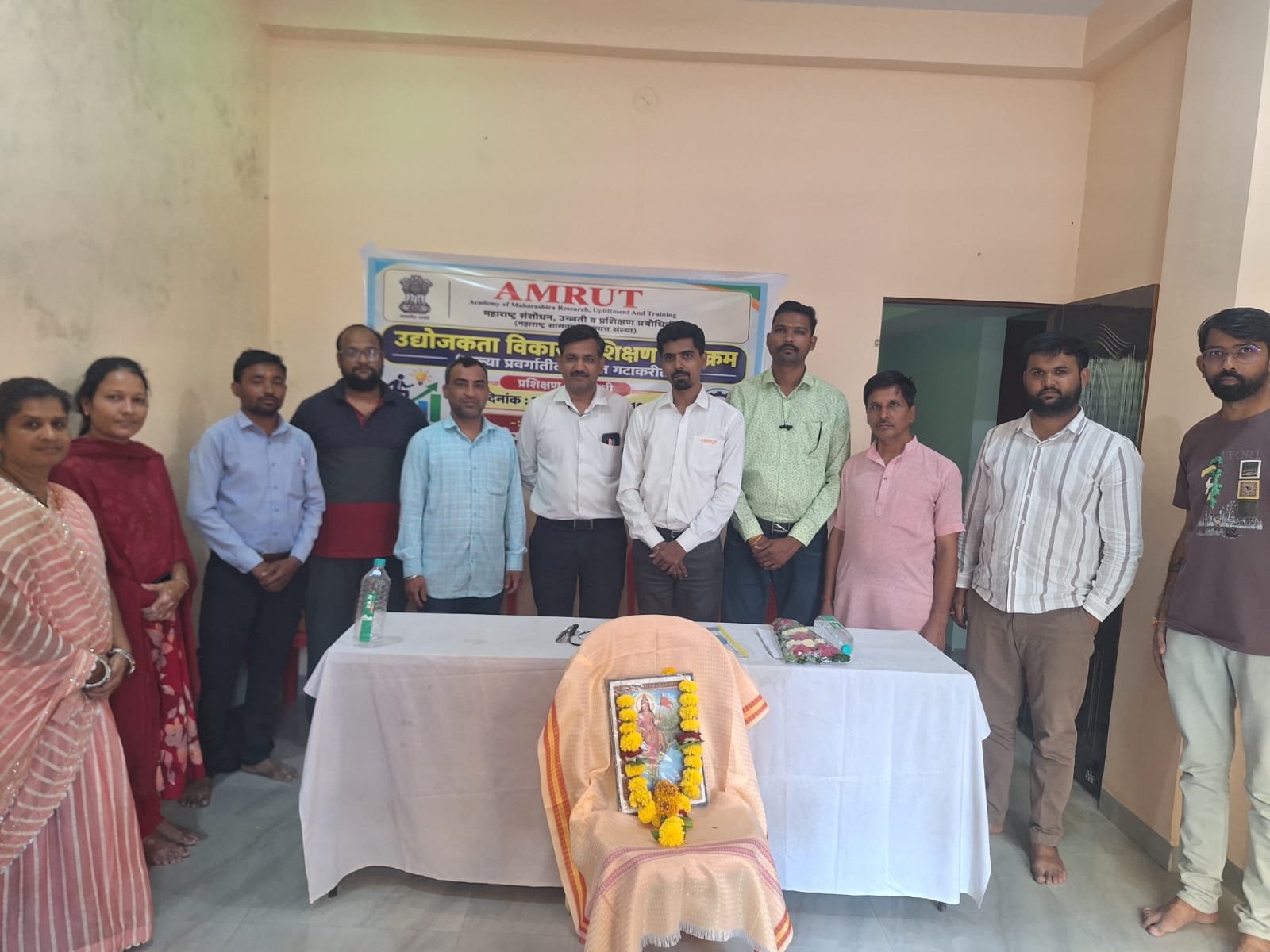 मालेगाव येथे अमृतच्या उद्योजकता विकास प्रशिक्षण कार्यक्रमास विभागीय व्यवस्थापक प्रवीण कोळेश्वर यांची भेट अतिरिक्त फोटो